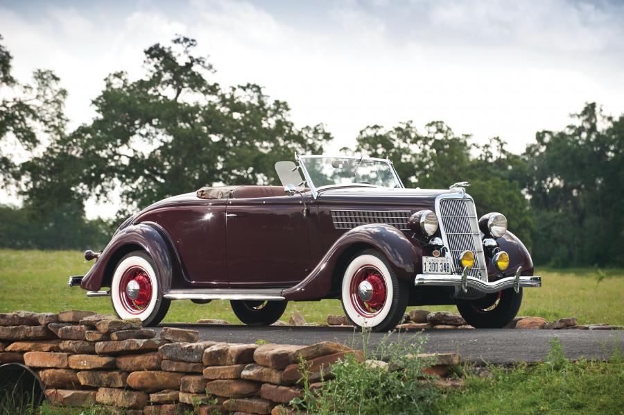 Ford DeLuxe Roadster 1935 года  (фото 1 из 41)